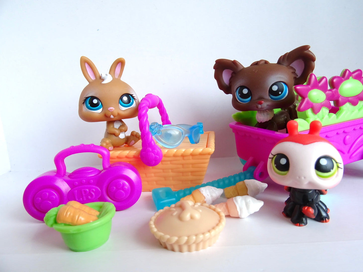 Picnic Time Pets Scenery 3-pack (incomplete)