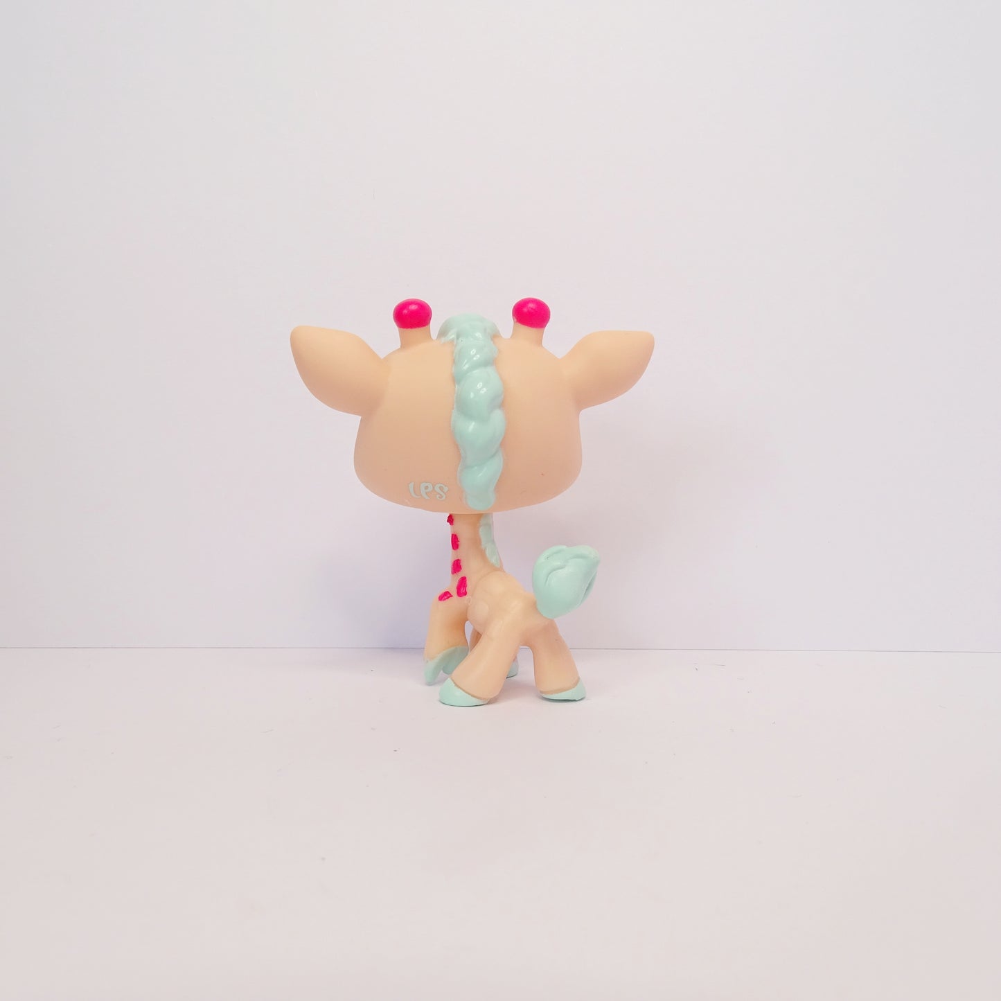 Lps 2303 Giraffe