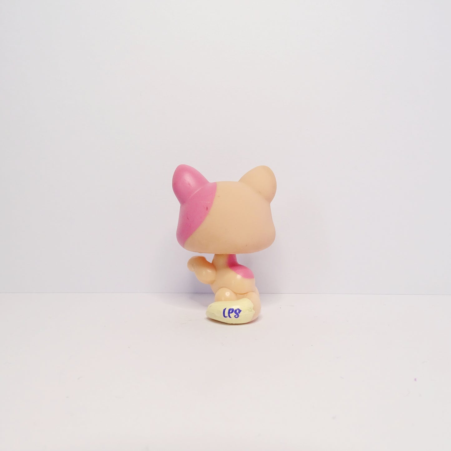 Lps 1402 Paw Up Cat