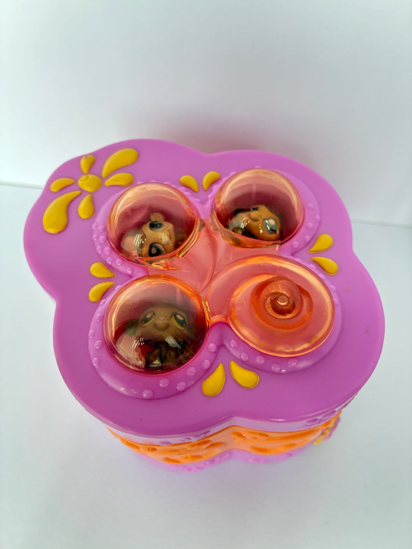 Lps Teeniest Tiniest Pet Shop Compact Playset - With Original Monkeys