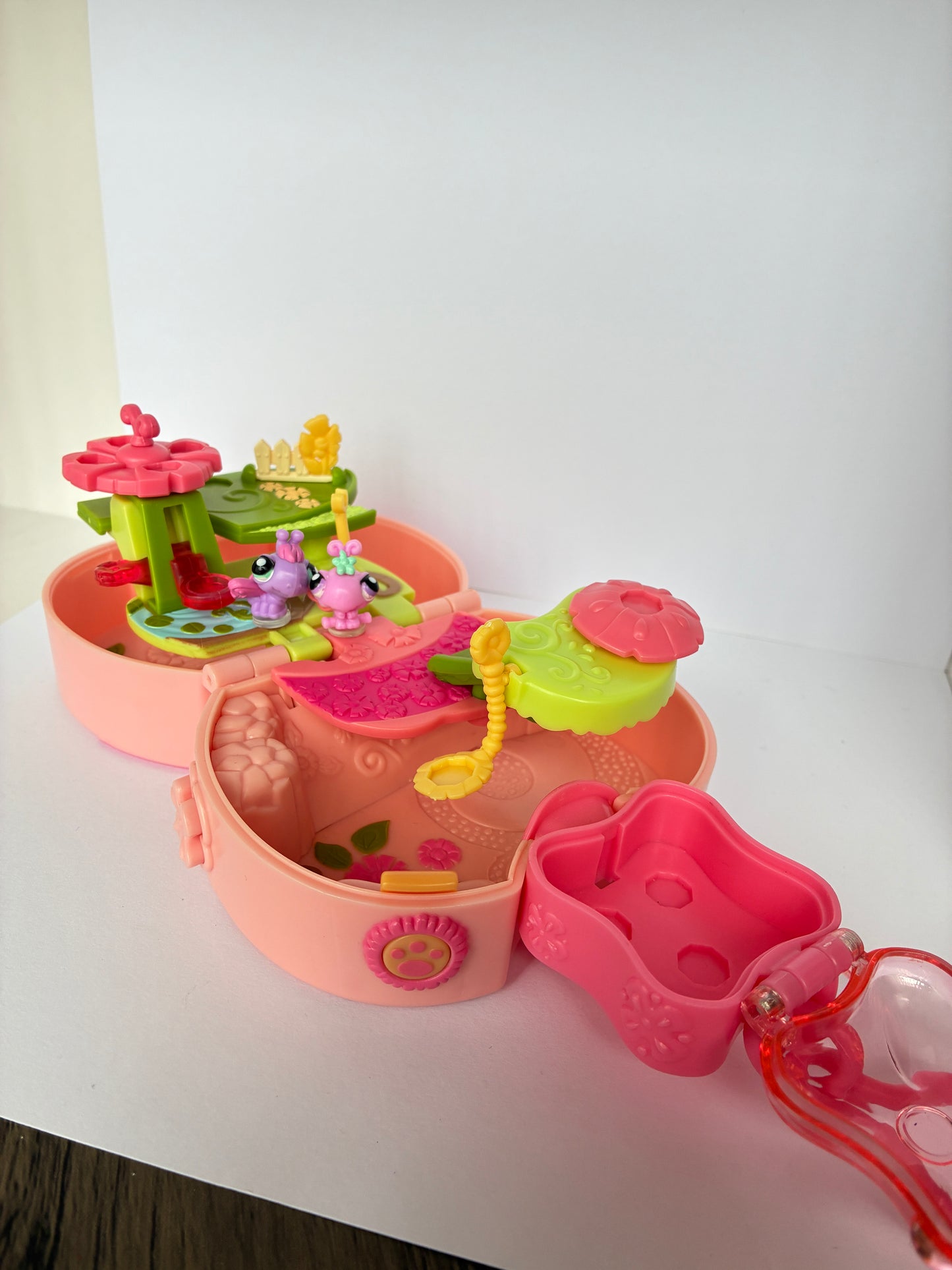 Rare Lps Teeniest Tiniest Pet Shop Compact Playset - With Butterflies