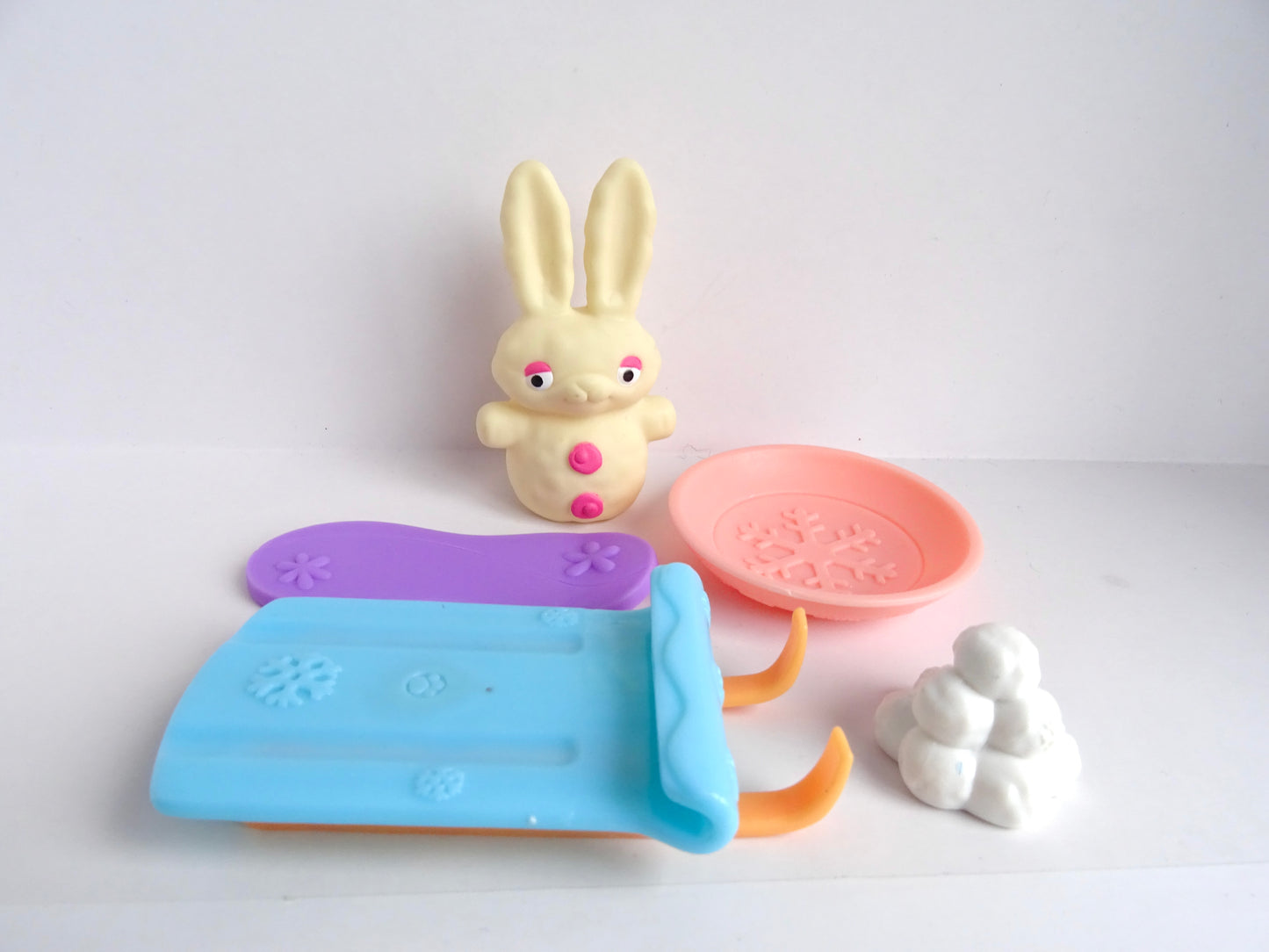 Snowy Fun Accessory Set