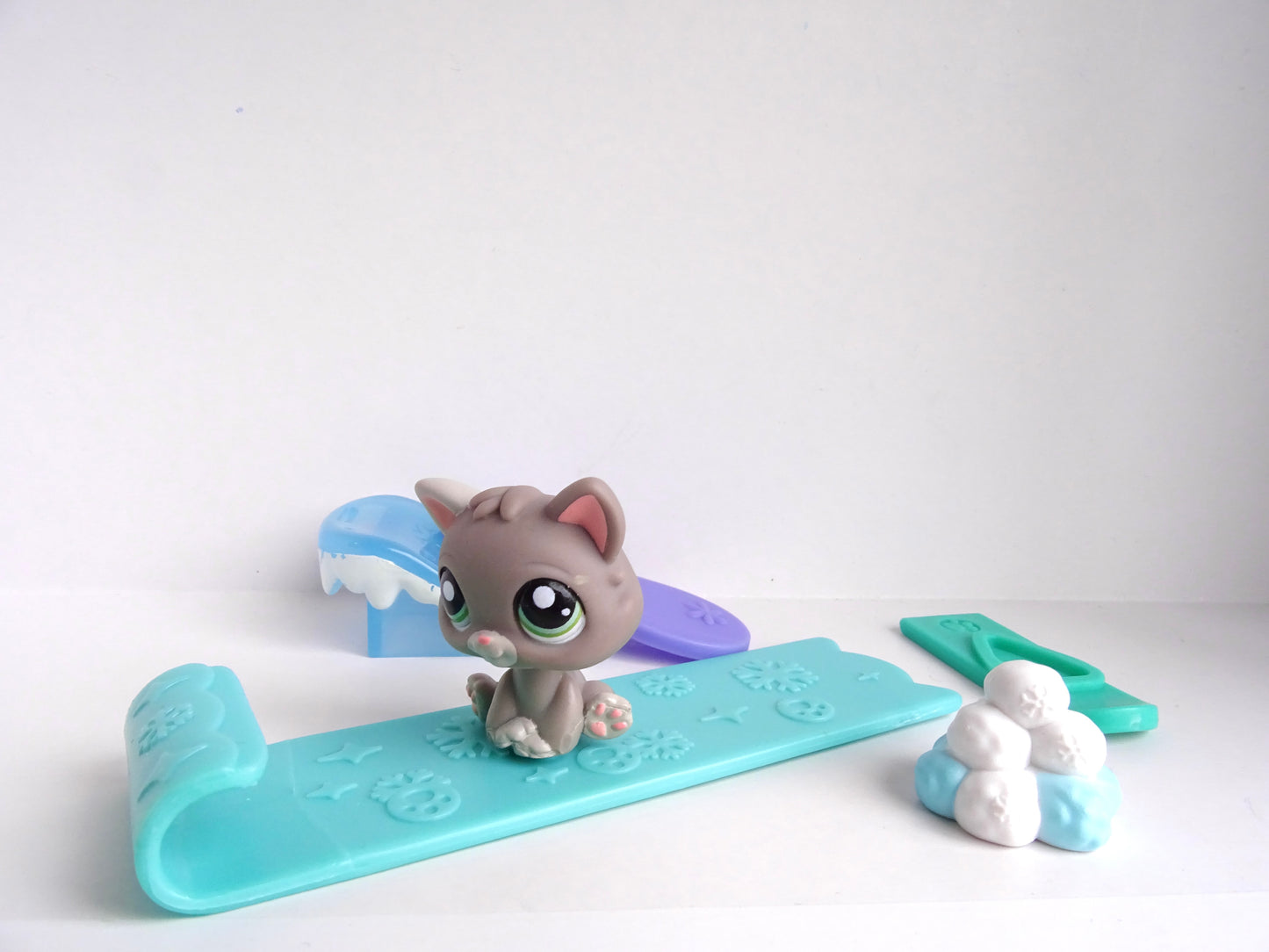 Snowy Fun Accessory Set