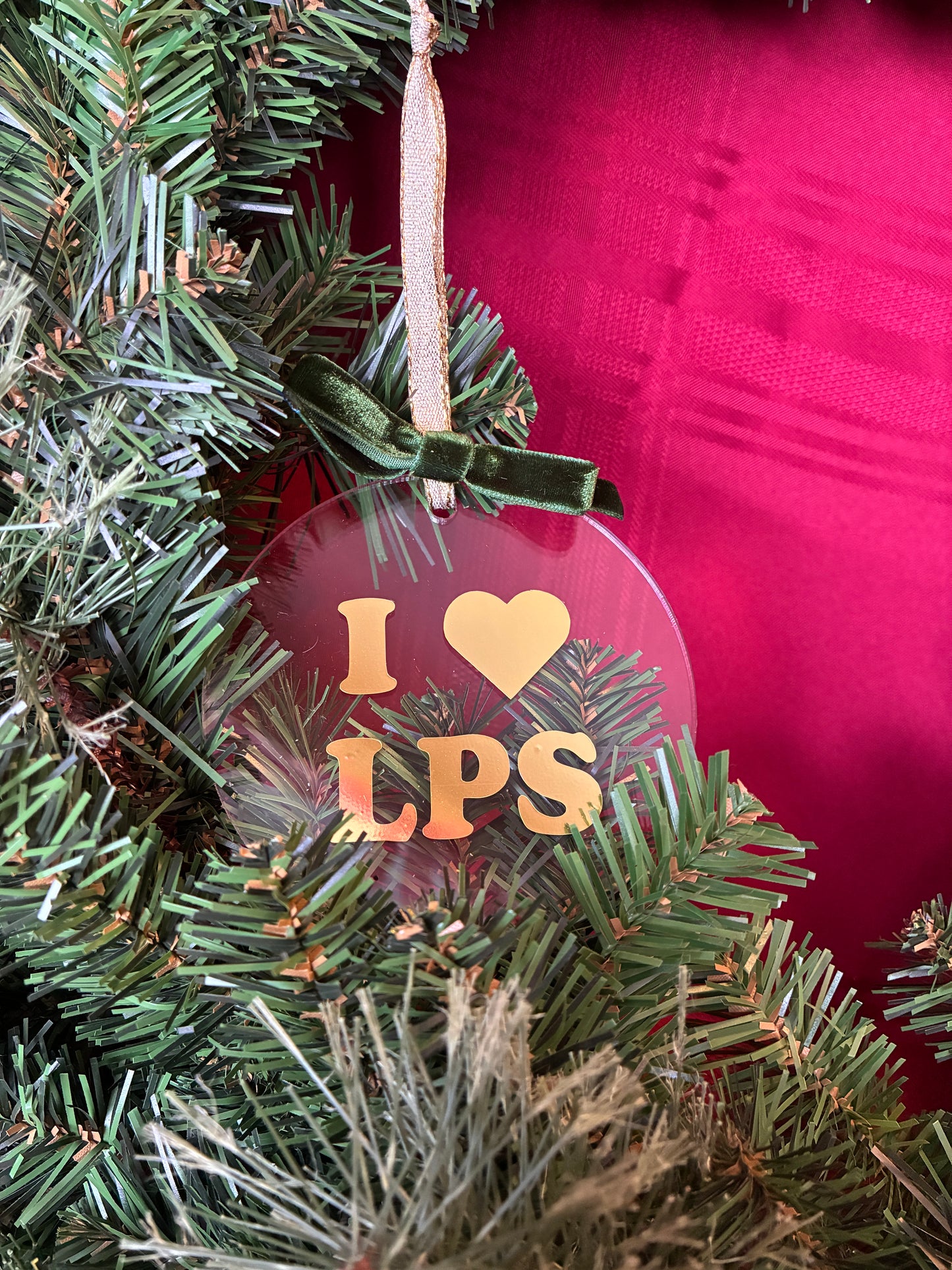 "I love LPS" Christmas Ornament