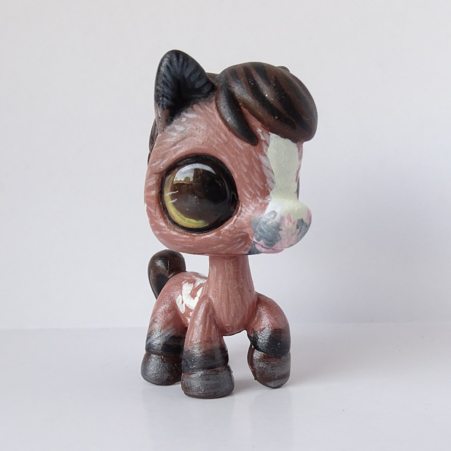 Littlest PetShop OOAK Rainbow Horse - Custom Peint Main - LPS Hasbro