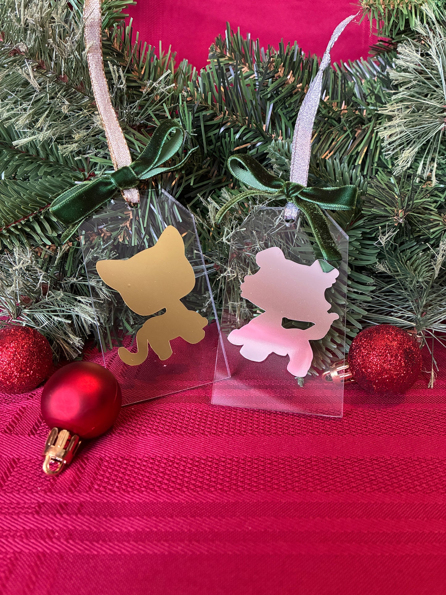 Main 5 Silhouette Christmas Ornament