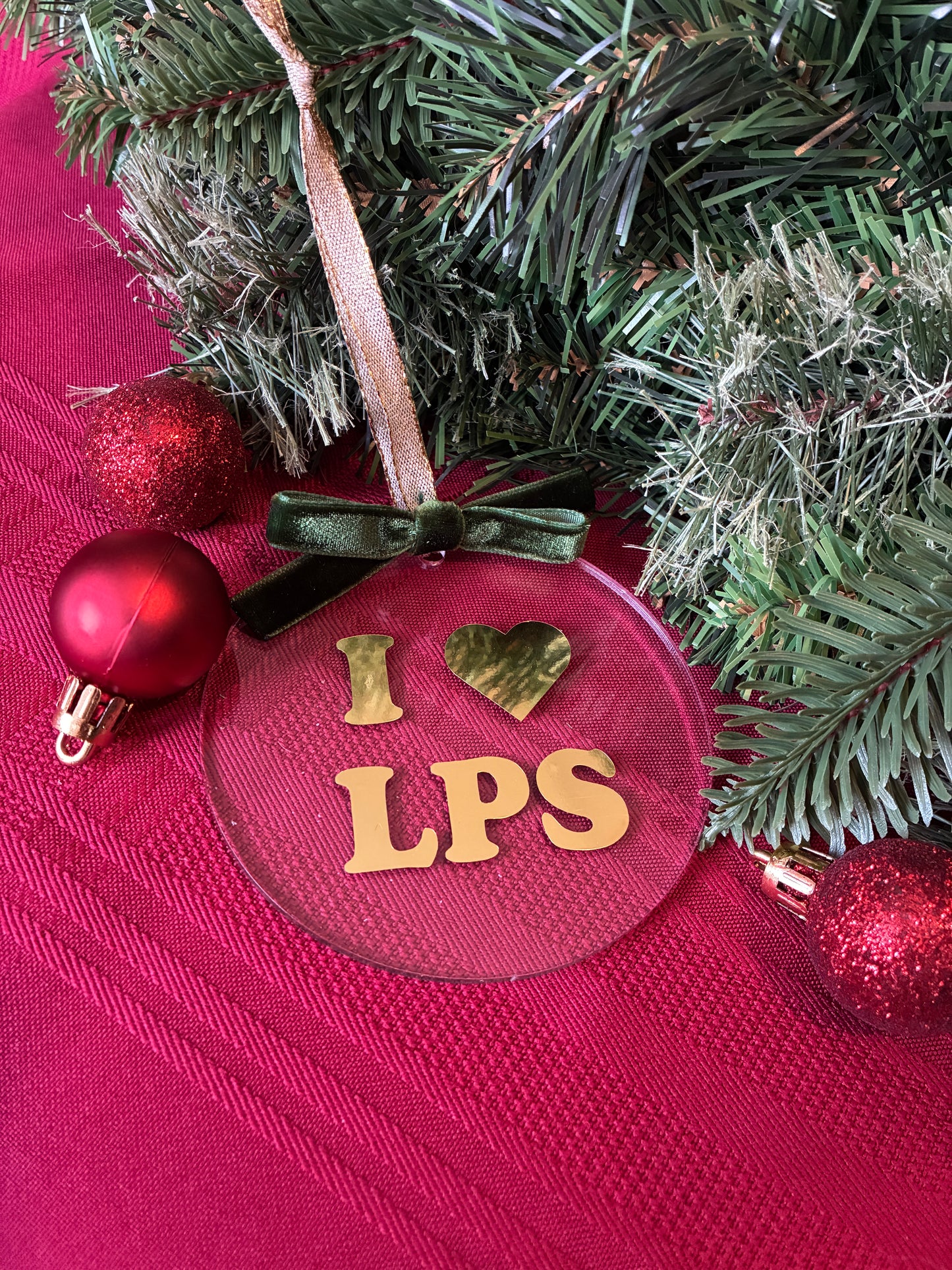 "I love LPS" Christmas Ornament