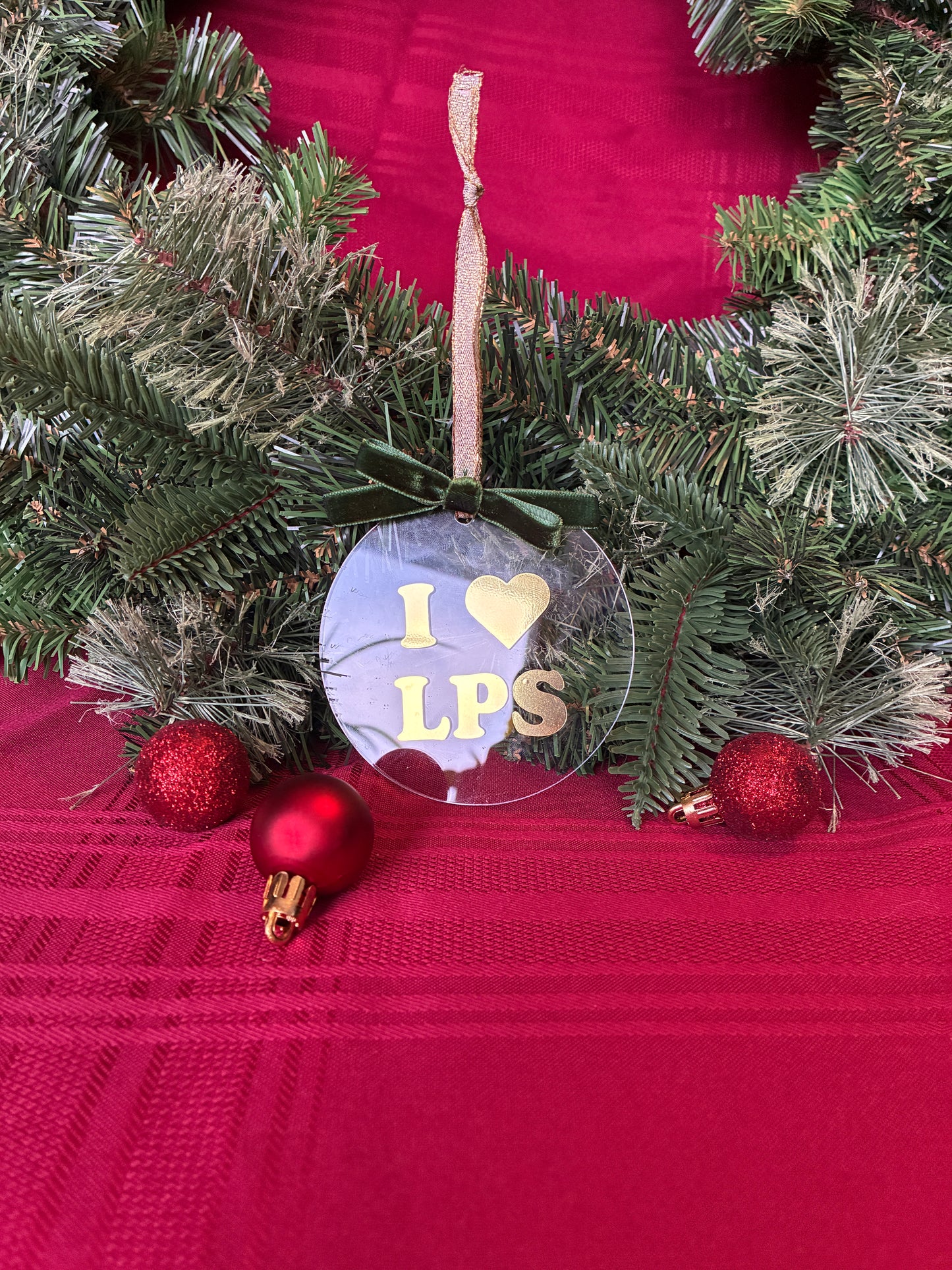"I love LPS" Christmas Ornament