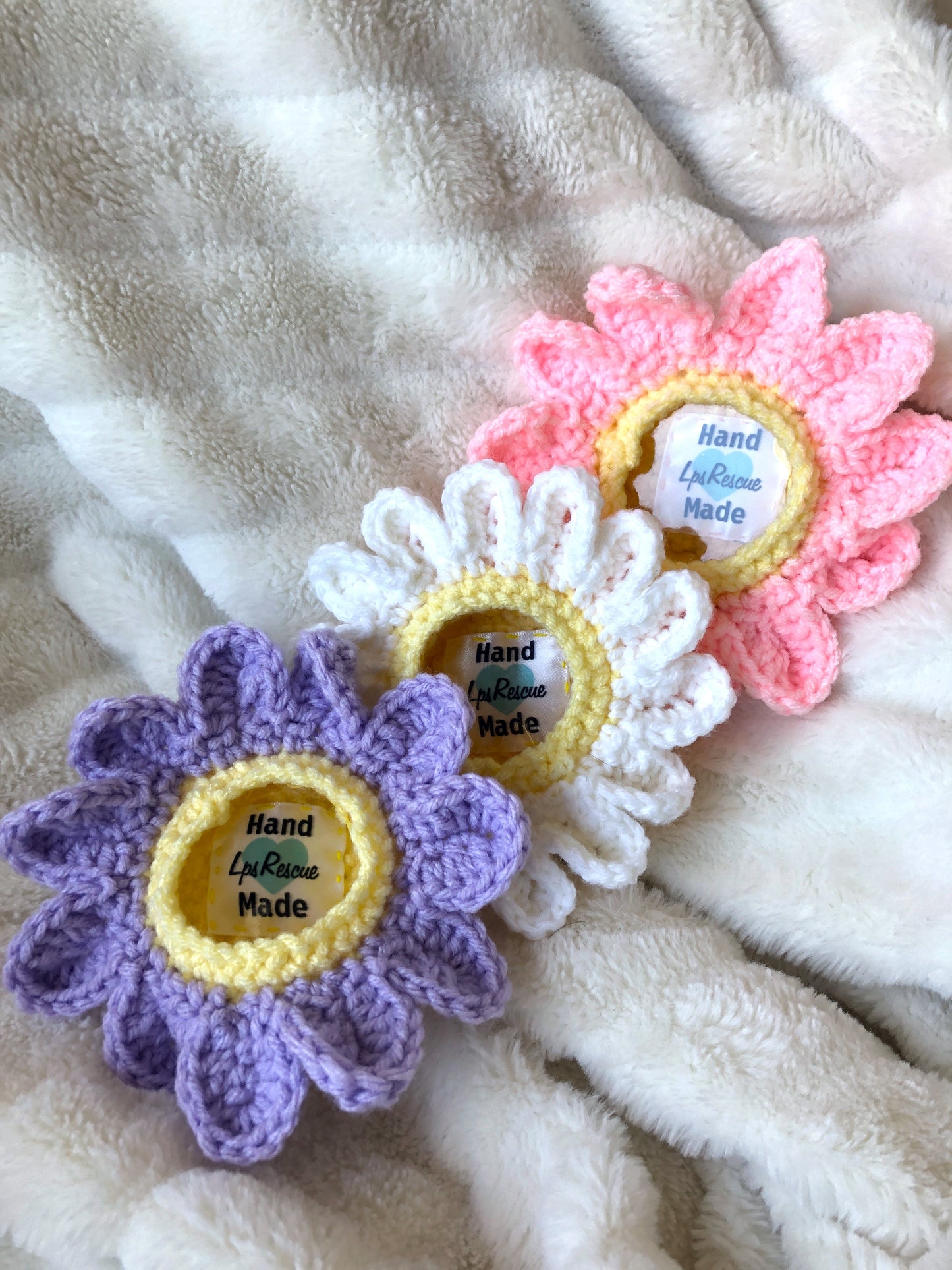 Daisy Keychain - Crochet Windowed Toy Clip On Pocket