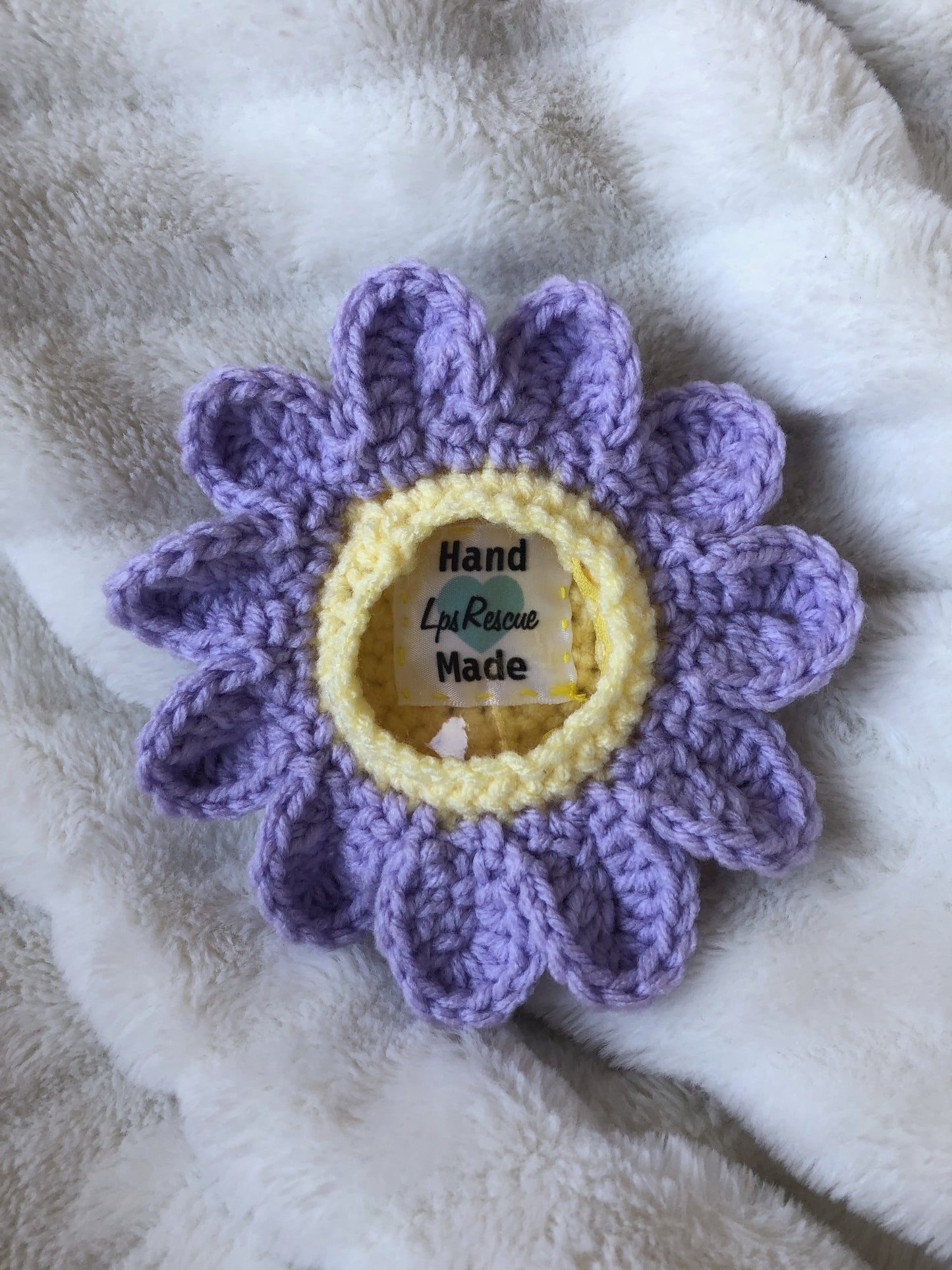 Daisy Keychain - Crochet Windowed Toy Clip On Pocket