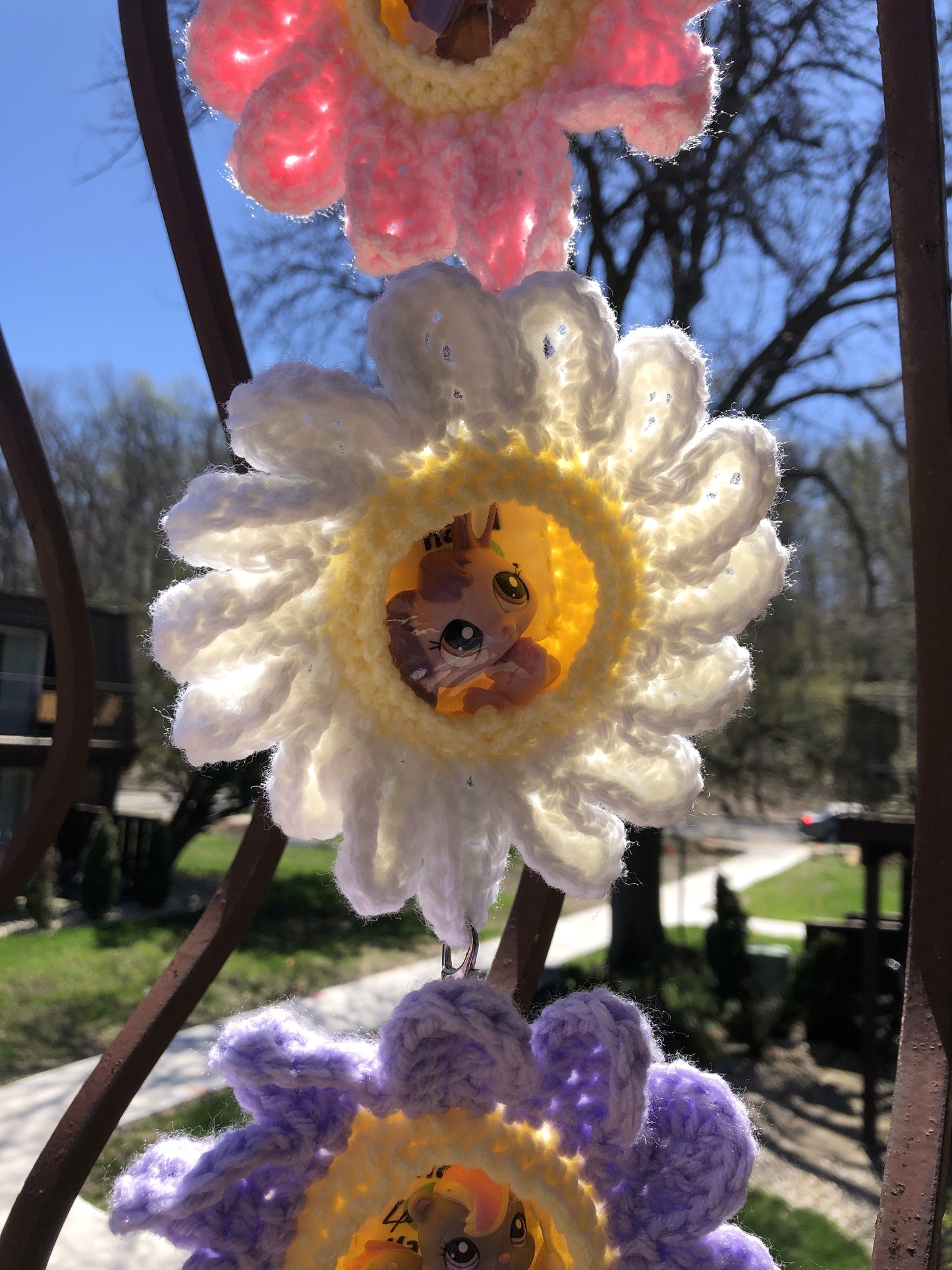 Daisy Keychain - Crochet Windowed Toy Clip On Pocket